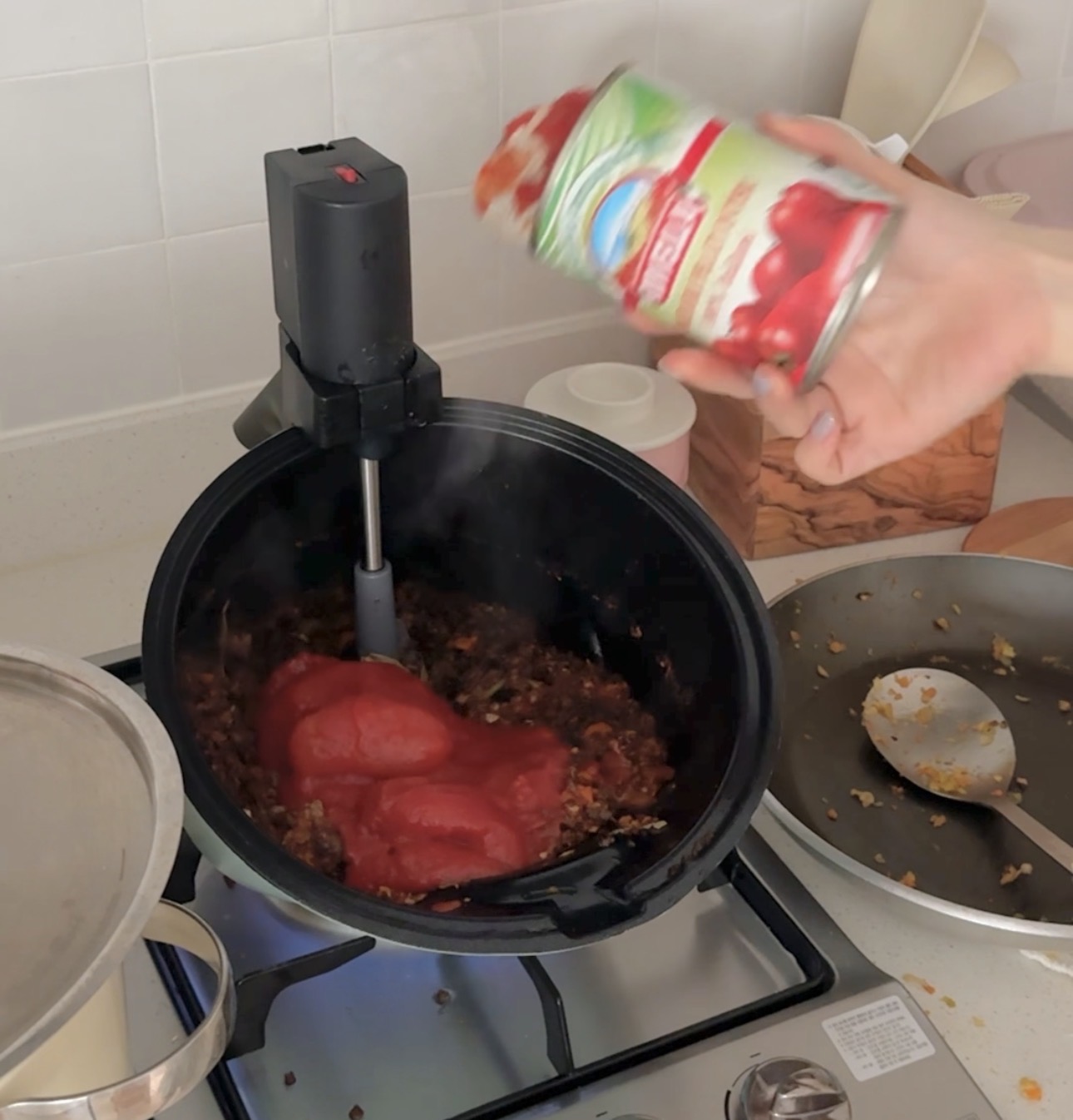 홀토마토 쏟아넣는 순간